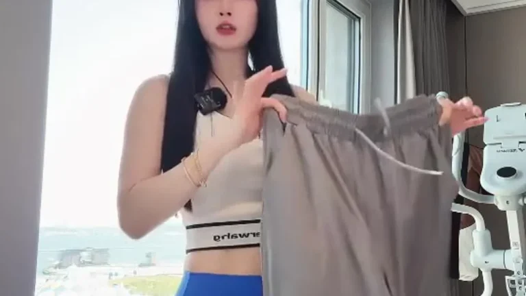 空姐秋雅 2025-06-12 13-35-57 缩略图
