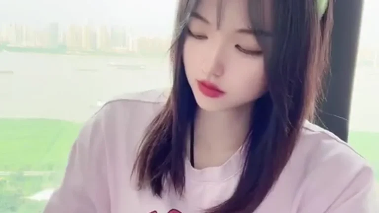 冰冰 2025-06-24 15-26-12 缩略图
