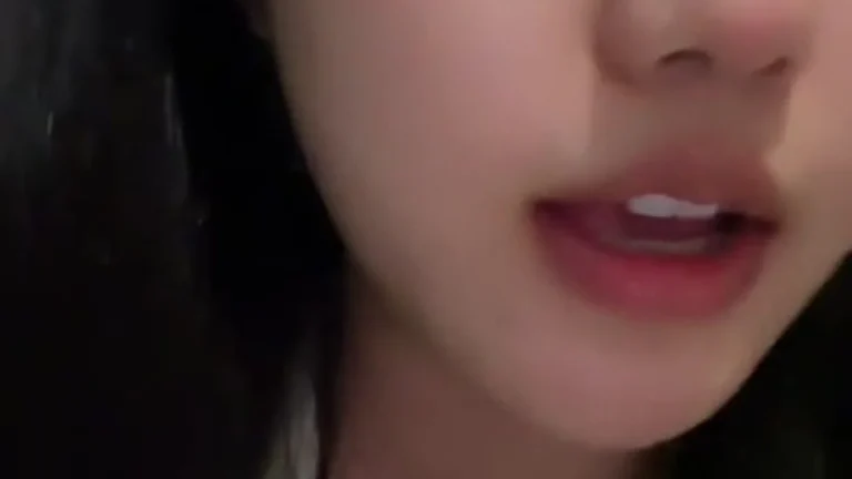 松宝sunzor 素颜中戏女大 佛系ing 缩略图