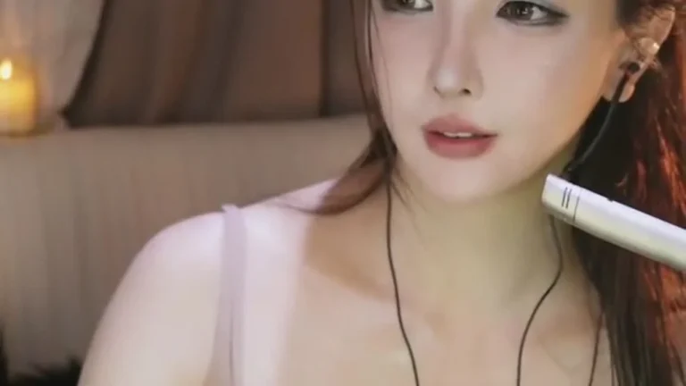 大艺术嘉carrie 2025-05-19 23-26-46 缩略图