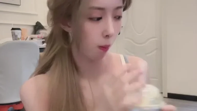 巧克力妈妈 2025-06-03 14-14-01 缩略图