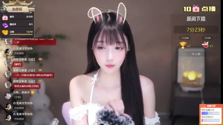 莉莉安 2025-05-29 22-39-43 缩略图