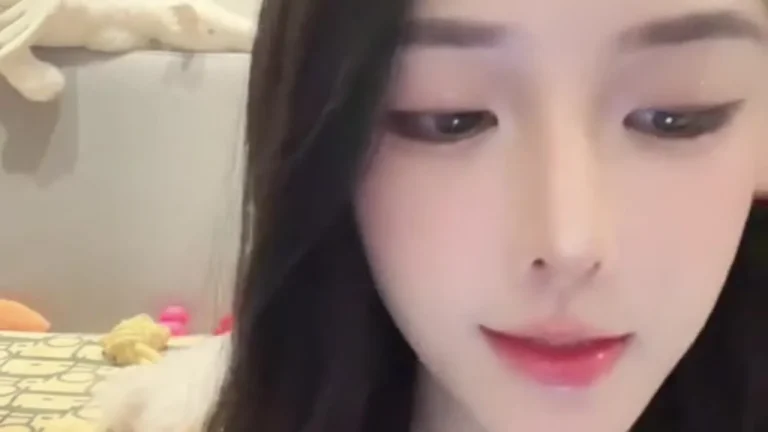 慢万拍小姐in 2025-04-30 14-51-10 缩略图