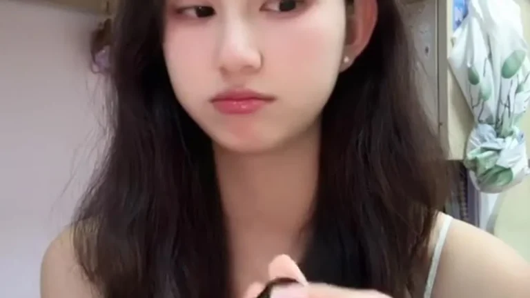 梁迷糊 2025-05-11 21-39-47 缩略图