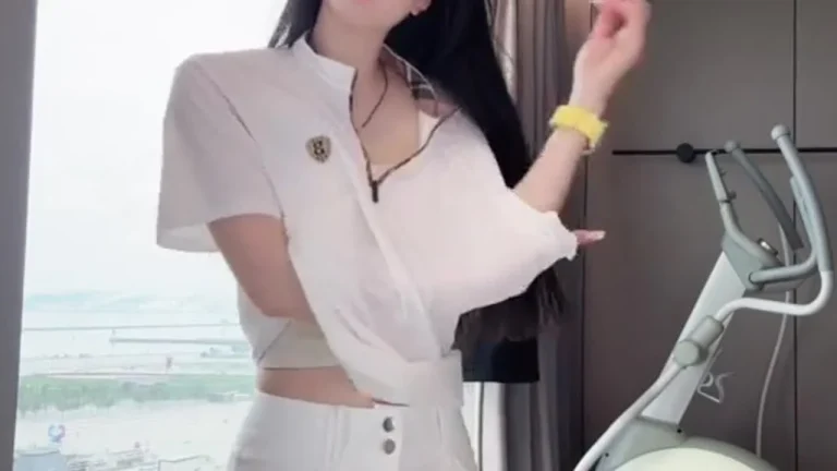空姐秋雅 2025-07-18 08-31-08 缩略图