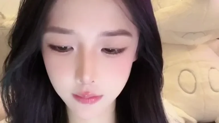 慢万拍小姐in 2025-07-02 11-46-45 缩略图