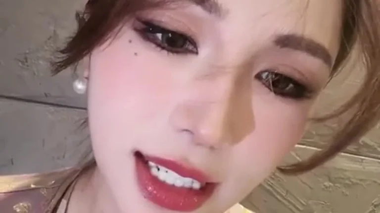 加百合一 为了直播把婚离了 缩略图