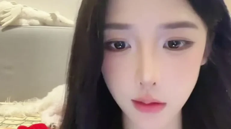 慢万拍小姐in 2025-05-05 14-41-40 缩略图
