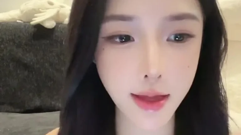 慢万拍小姐in 2025-05-09 14-22-12 缩略图