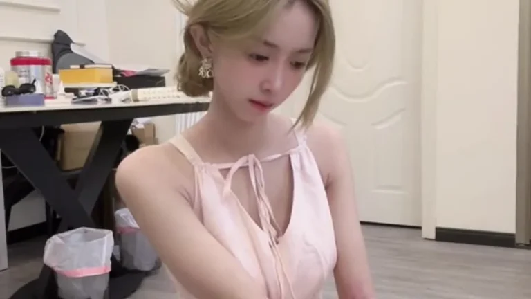 巧克力妈妈 2025-06-25 21-25-56 缩略图