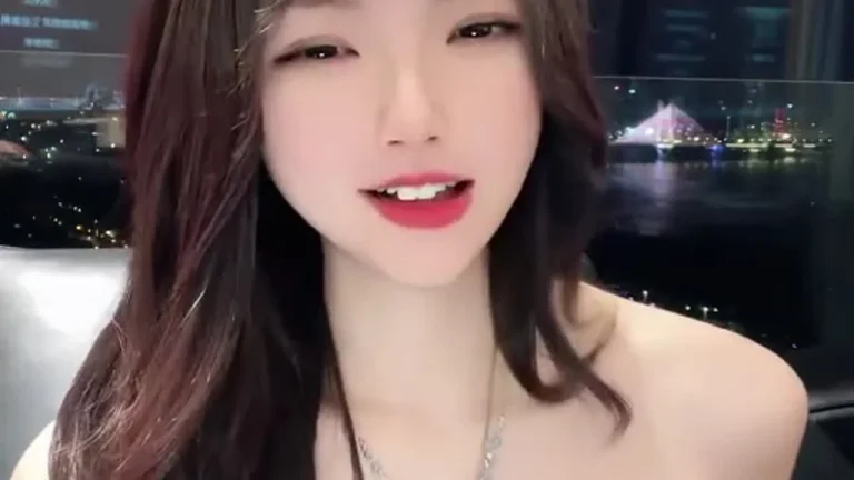 冰冰 2025-06-18 19-28-47 缩略图