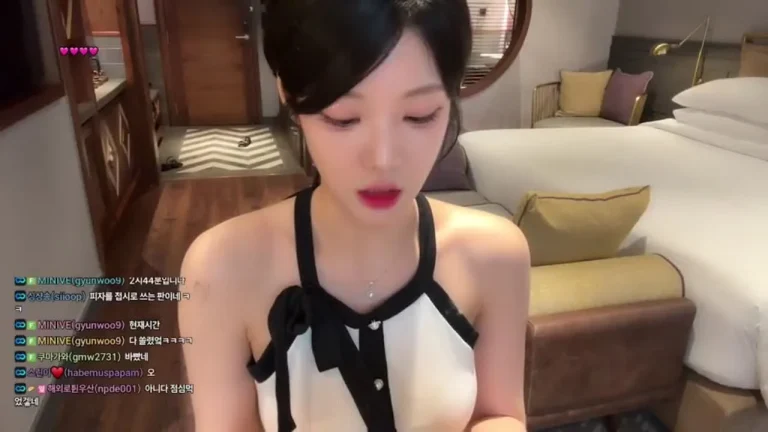 蒂尔达tildaaa 2025-05-24 15-08-22 000 缩略图