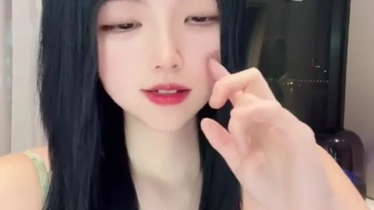 冰冰 2025-06-26 21-08-37 缩略图