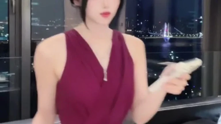 冰冰 2025-07-09 19-44-06 缩略图