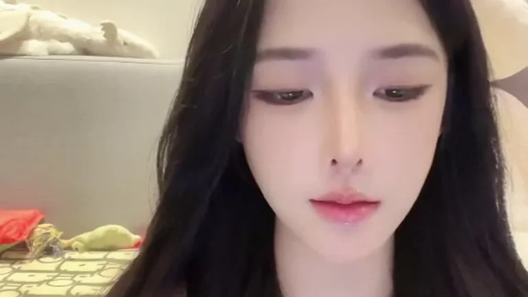慢万拍小姐in 2025-05-01 15-08-36 缩略图