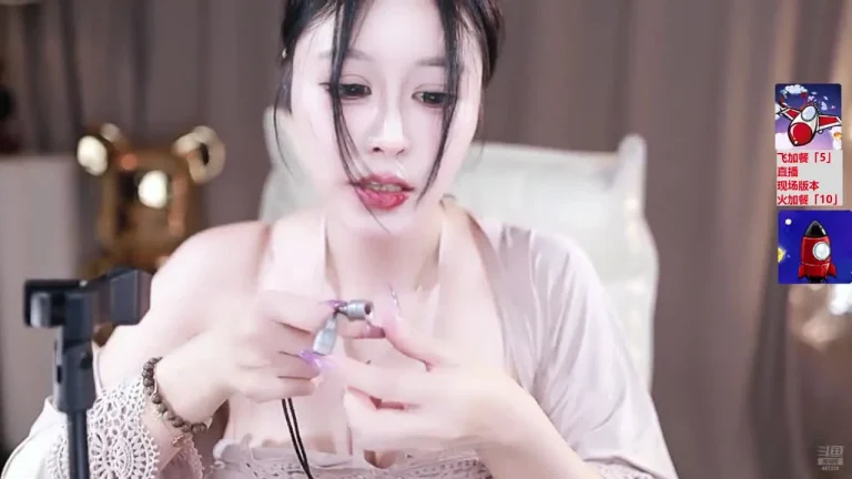 隔壁的苏苏 2025-06-21 21-46-42 003 缩略图