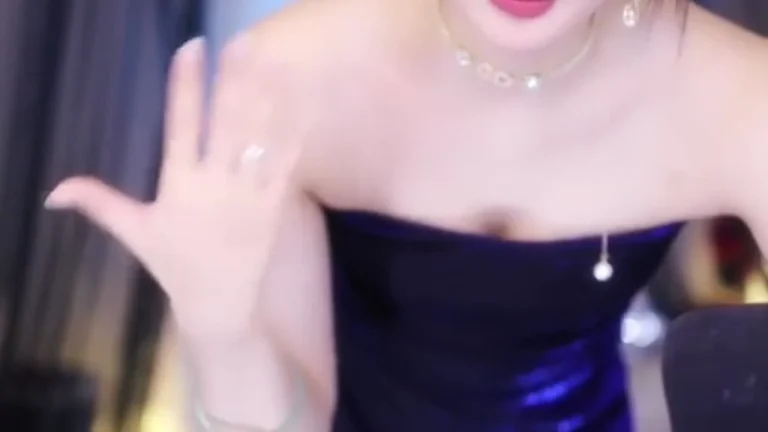咬一口小蛋糕 2025-05-18 21-01-03 缩略图