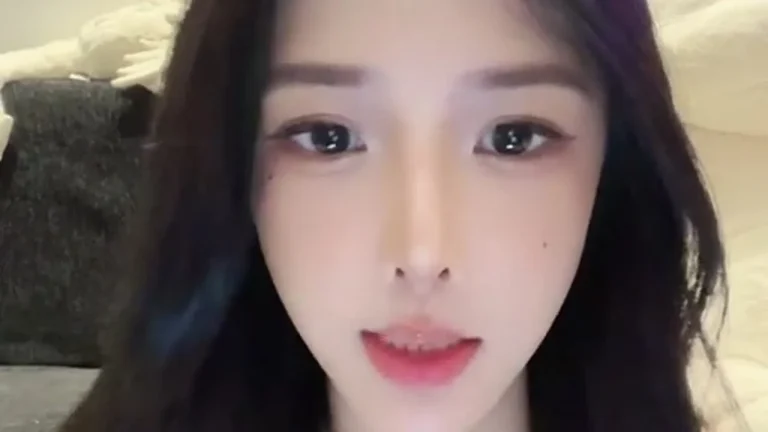 慢万拍小姐in 2025-05-09 15-22-54 缩略图