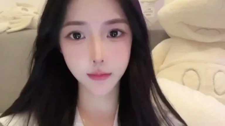 慢万拍小姐in 2025-06-08 12-41-22 缩略图