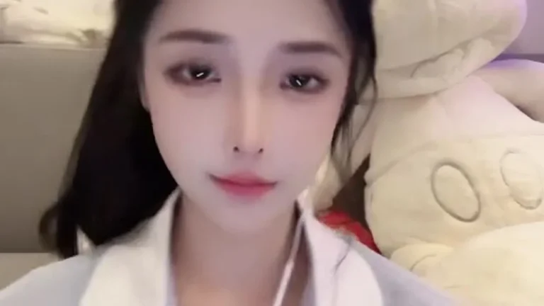 慢万拍小姐in 2025-05-31 12-25-11 缩略图