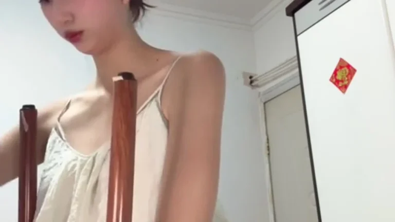 梁迷糊 2025-07-10 21-35-58 缩略图