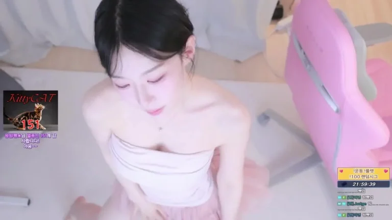 何敏华ramzzang 2025-05-31 20-29-29 000 缩略图