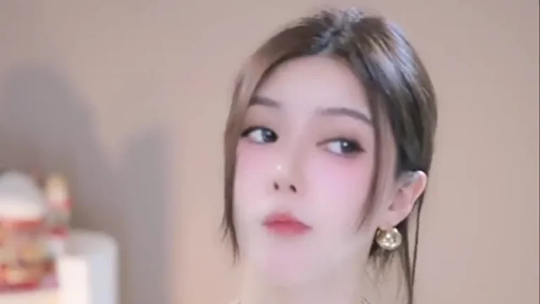 萌粒萌 2025-05-22 21-23-38 缩略图