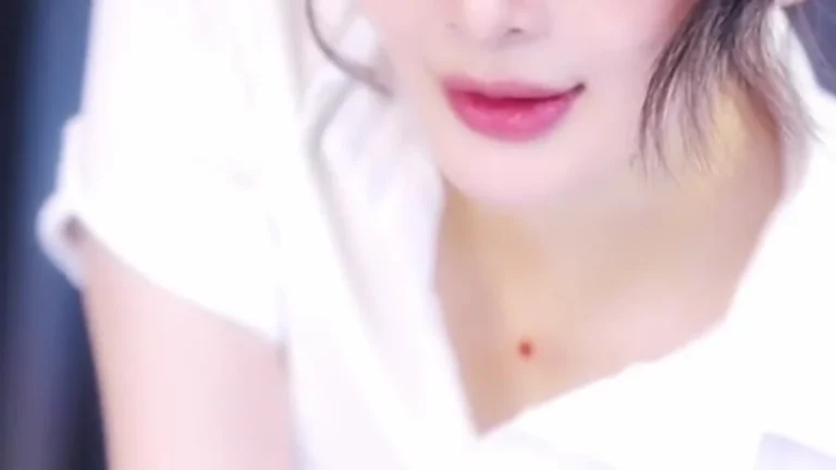 咬一口小蛋糕 2025-05-29 21-17-17 缩略图