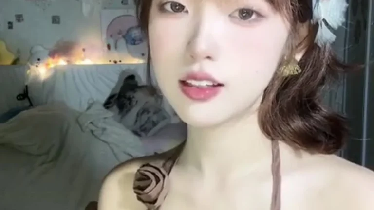 阿艺呀嘿 2025-06-19 21-52-22 缩略图