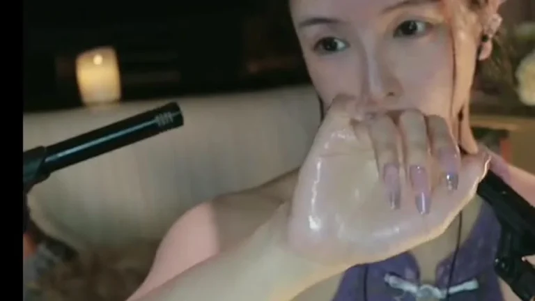 大艺术嘉carrie 2025-06-06 22-41-59 缩略图