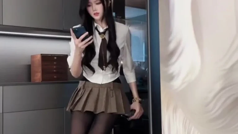 舟茶茶 穿着滑轮天奴向你鞠躬 缩略图