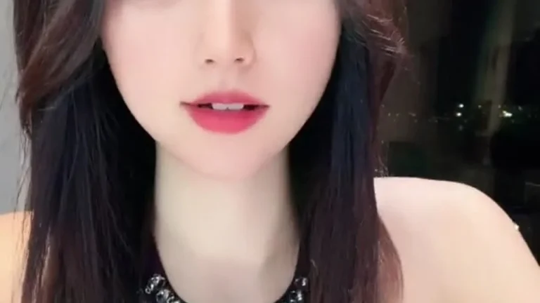 冰冰 2025-05-30 22-03-20 缩略图