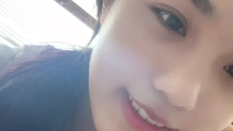 松宝sunzor 素颜中戏女大 佛系ing 缩略图