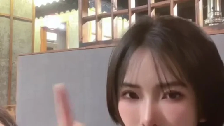 咬一口小蛋糕 2025-05-23 19-41-37 缩略图