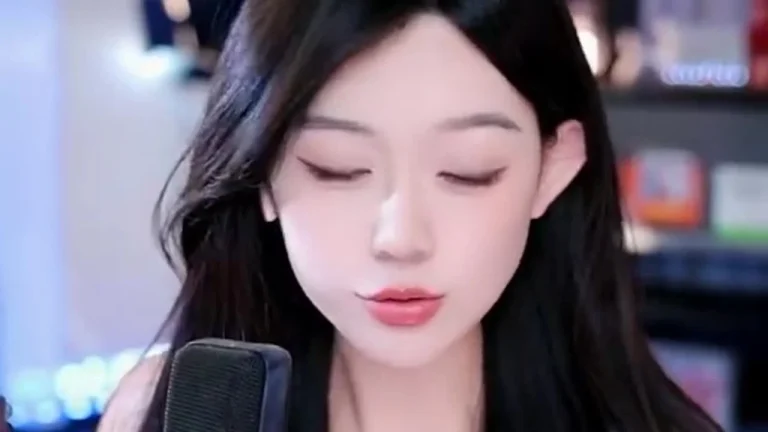 安安酱 2025-04-28 23-04-22 缩略图