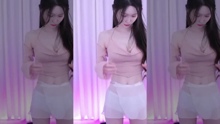 美优daphnerin 2025-05-25 22-53-21 002 缩略图